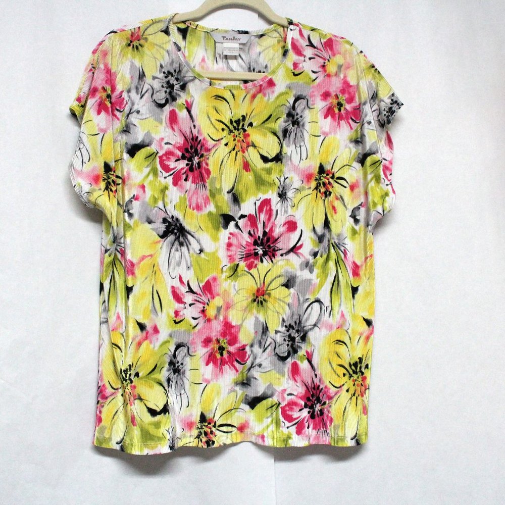 TanJay Women's Large Ribbed Floral Top